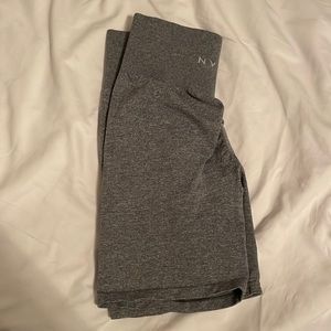 NVGTN scrunch shorts